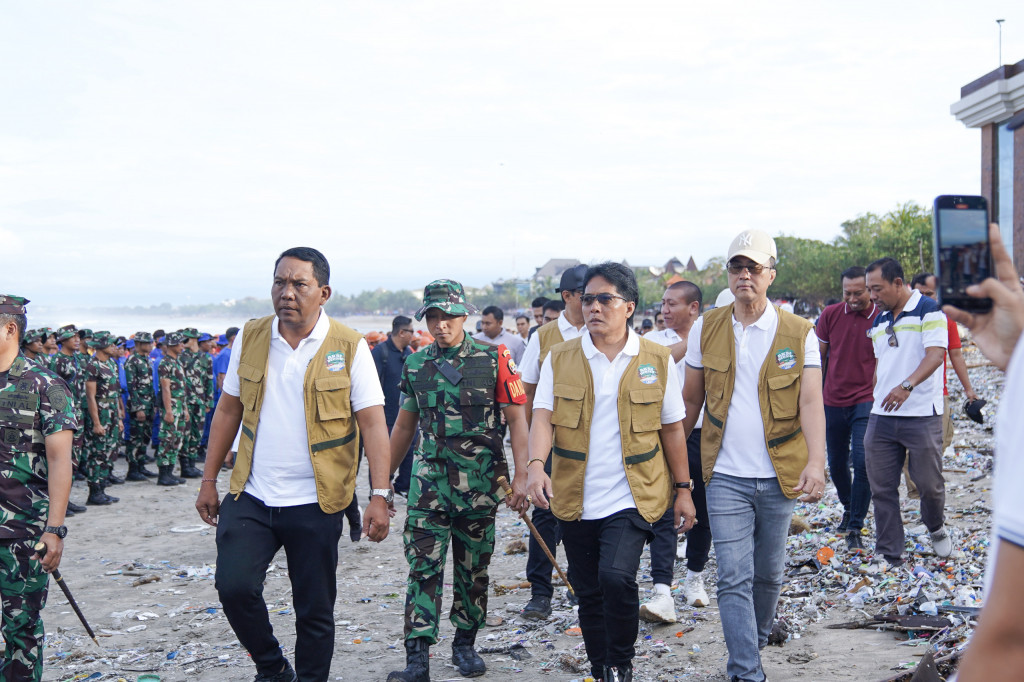 Aksi Bersih Sampah Laut